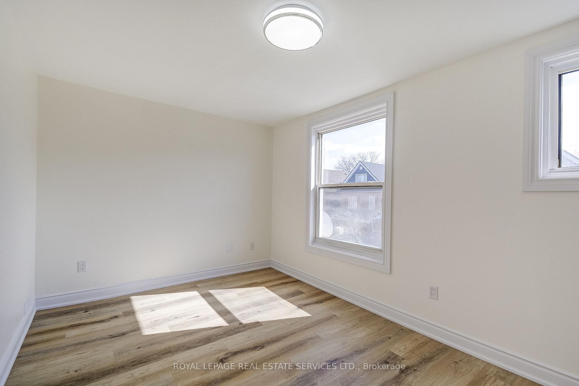 35 Fairleigh Avenue photo 18