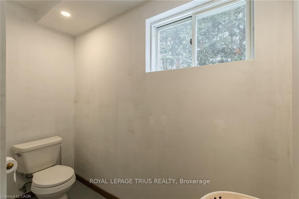 13 Ridgeway Avenue photo 32