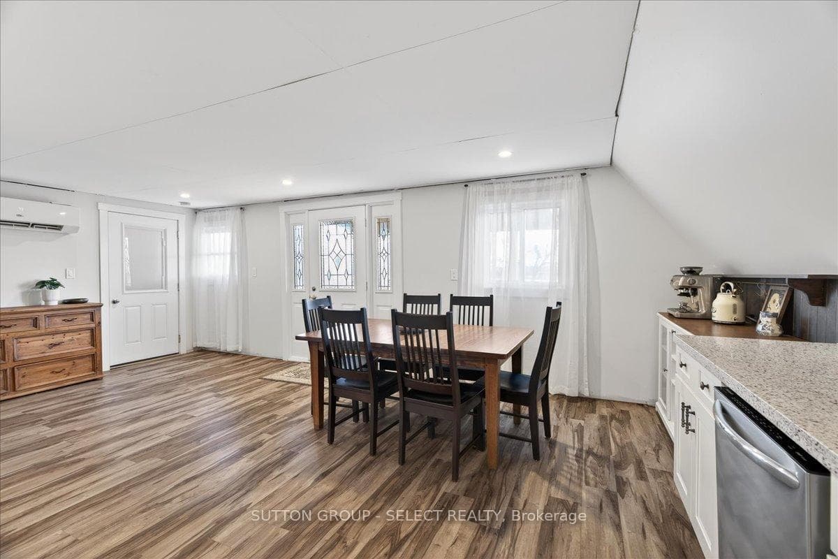451 Colonel Talbot Road photo 9