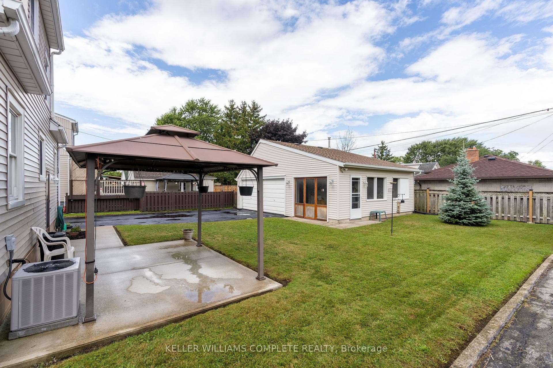 109 Highland Avenue photo 32