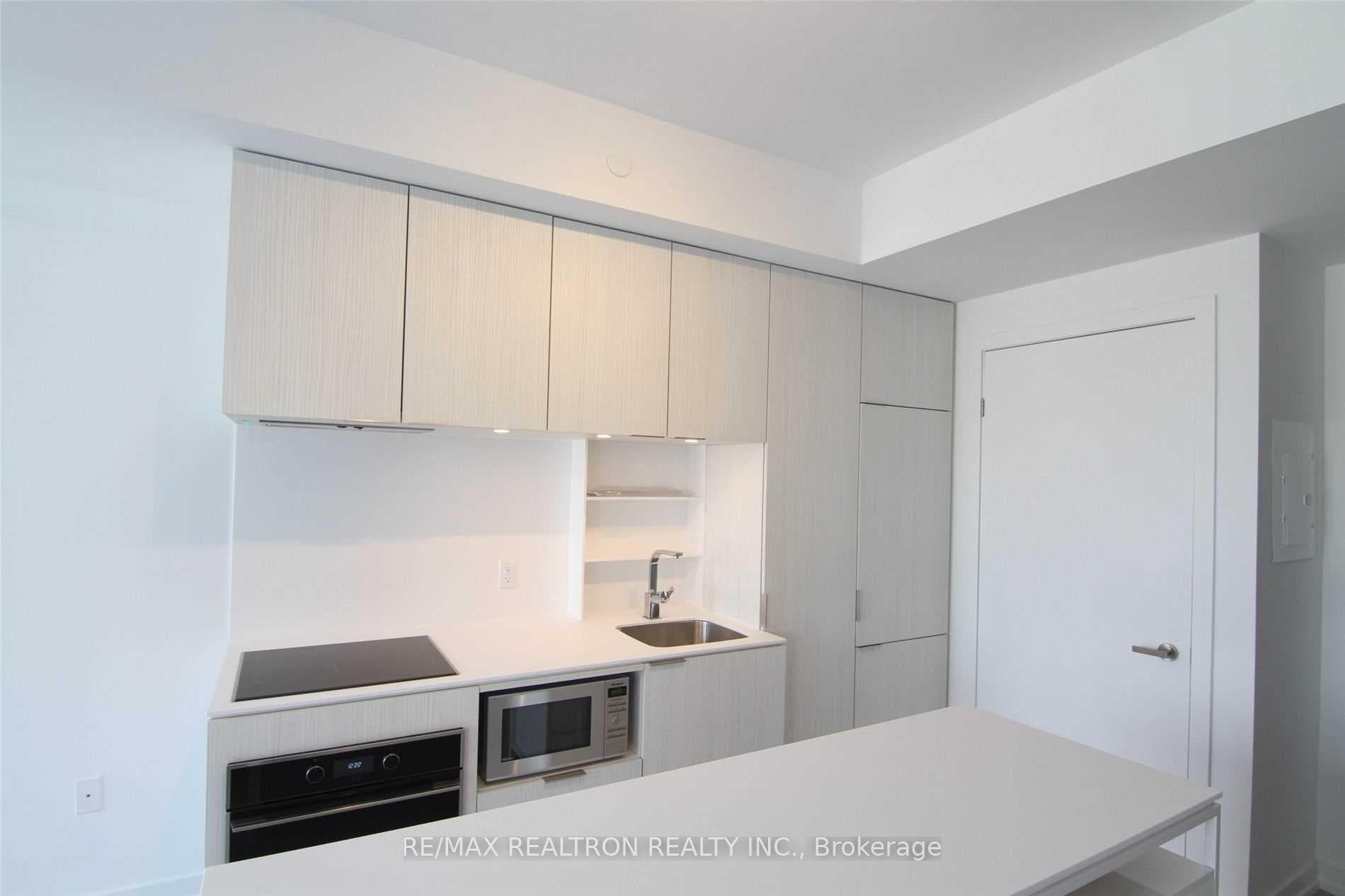 77 Shuter Street Unit 2612 photo 7