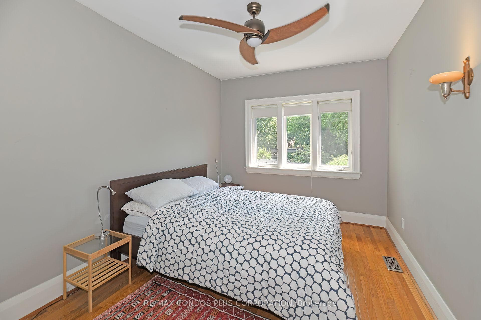 451 Clendenan Avenue photo 17