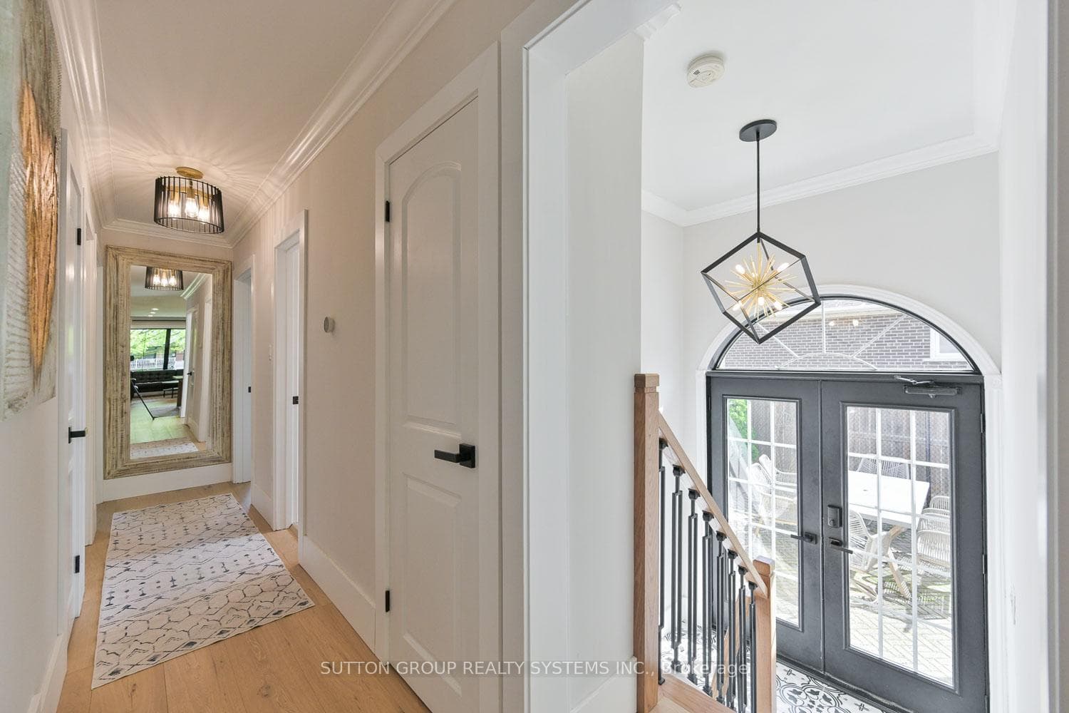 105 Crendon Drive photo 17