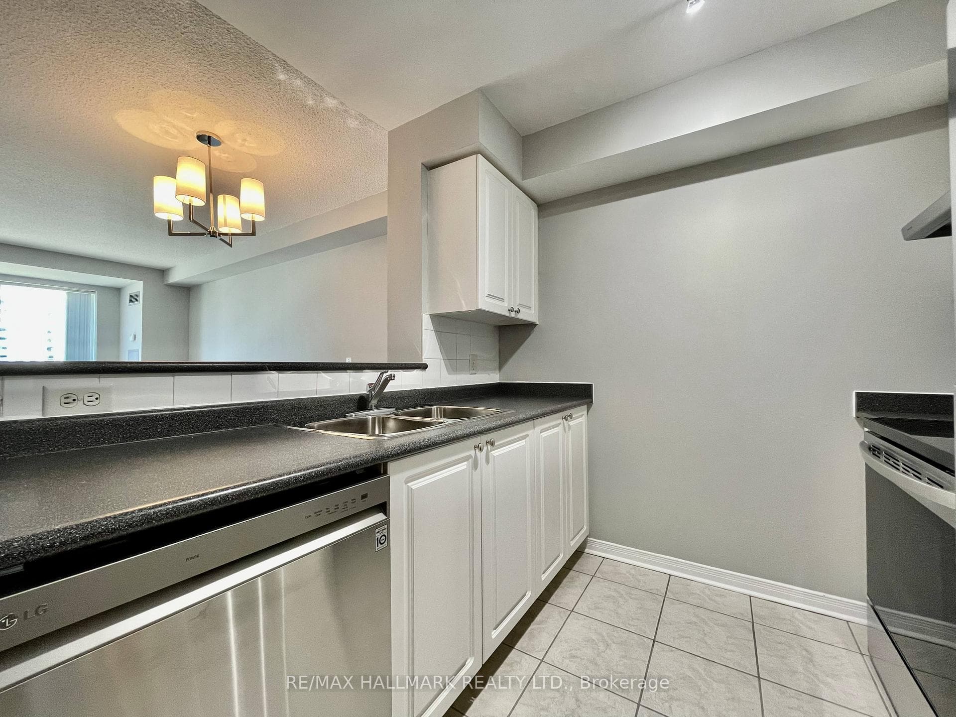 20 Olive Avenue Unit LPH12 photo 10