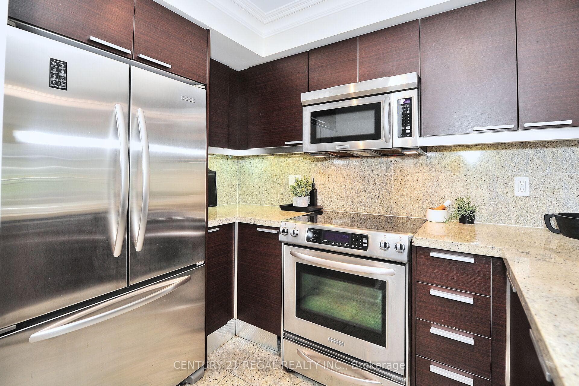 650 Sheppard Avenue Unit 316 photo 20