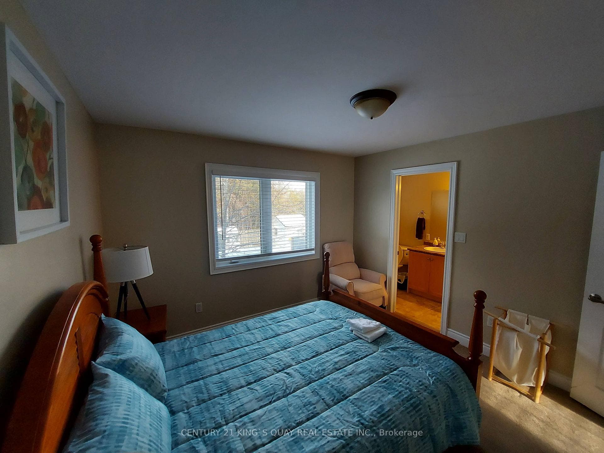 14 Churchill Court photo 32