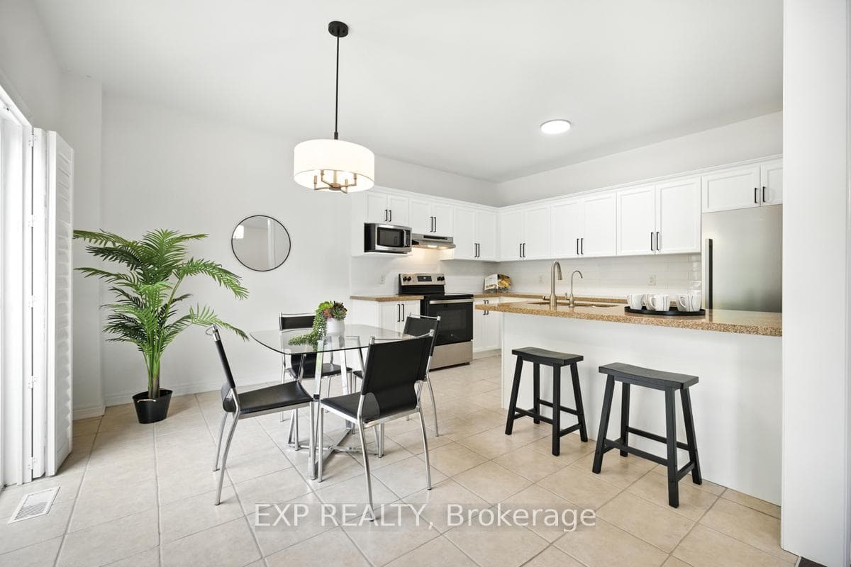 36 Secinaro Avenue photo 4