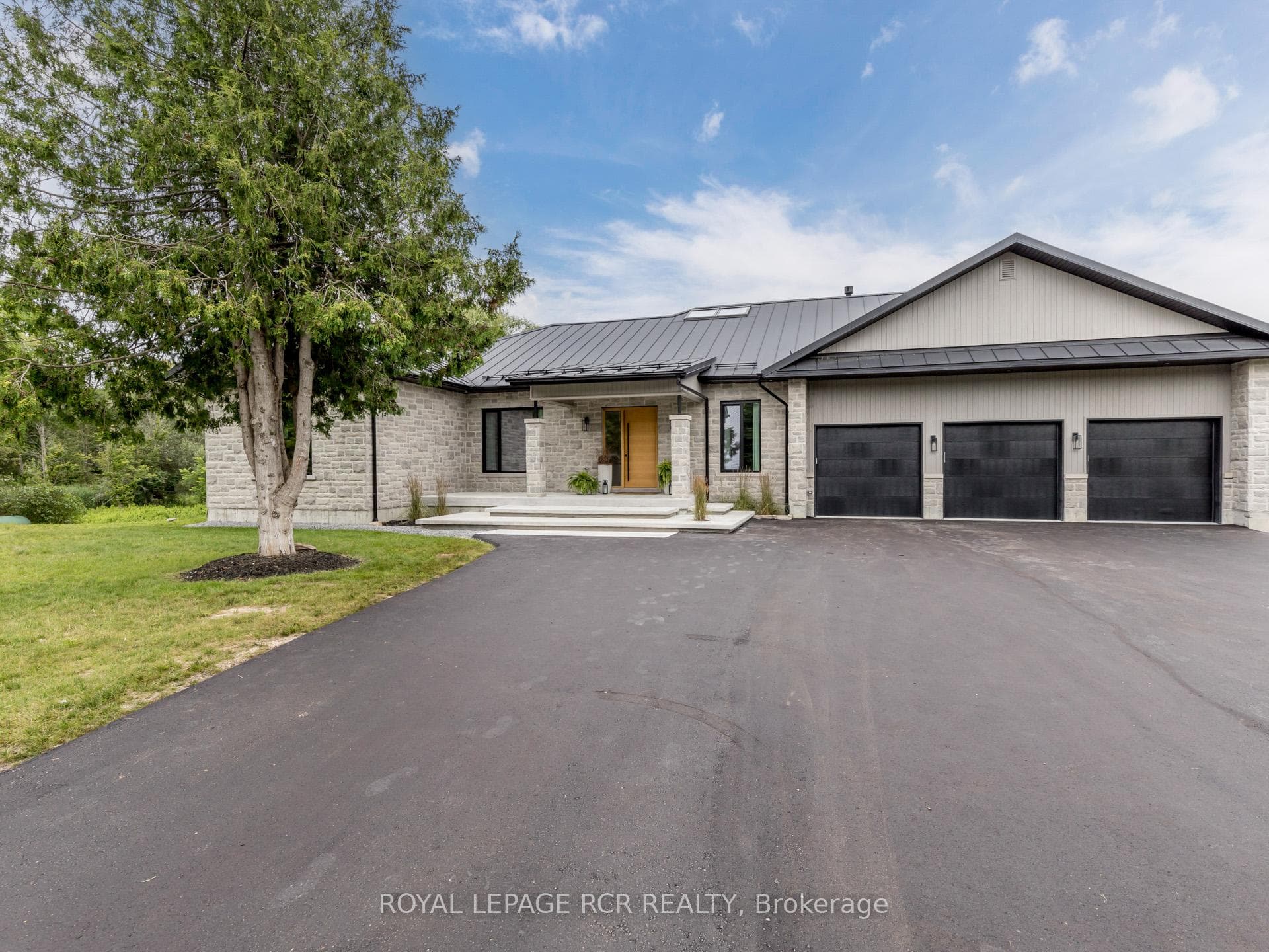 17006 McCowan Road photo 2