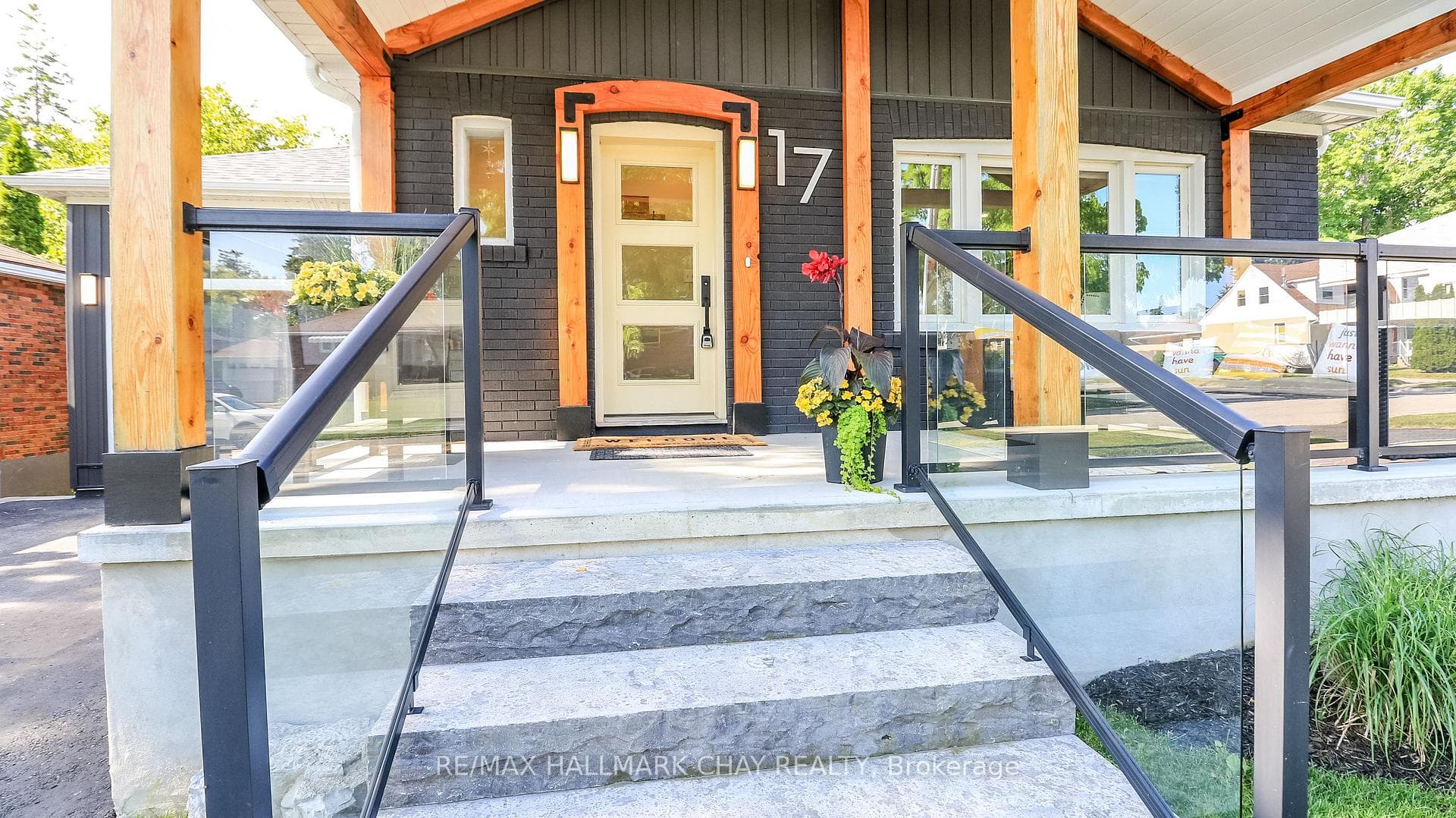 17 Bowman Avenue photo 4