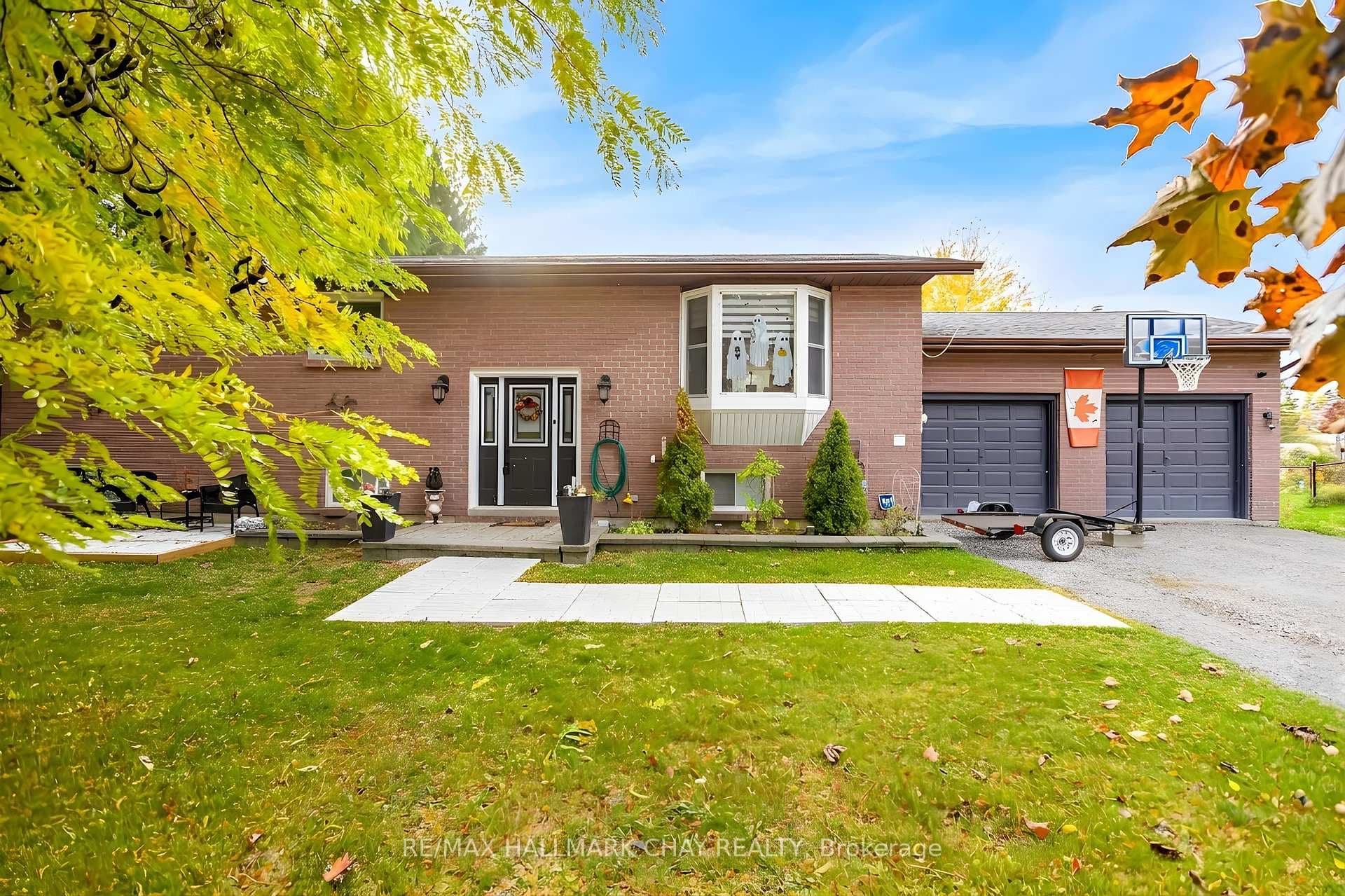 20 Howard Avenue photo 4
