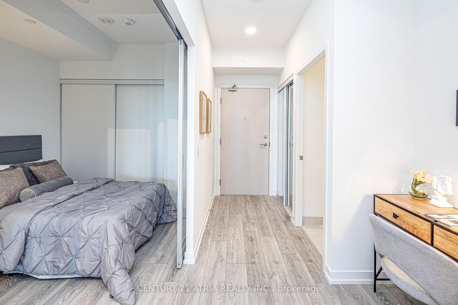 2020 Bathurst Street Unit 1702 photo 17