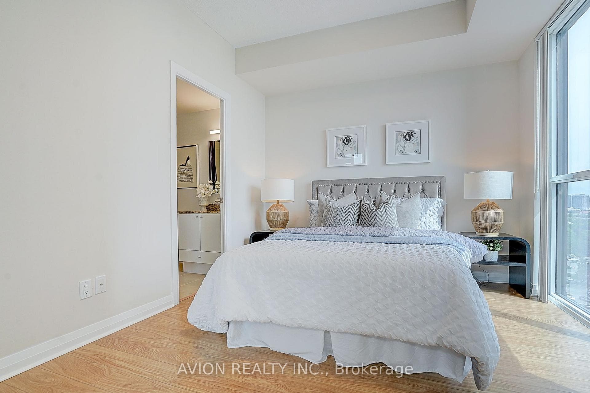 55 Eglinton Avenue Unit 1202 photo 22