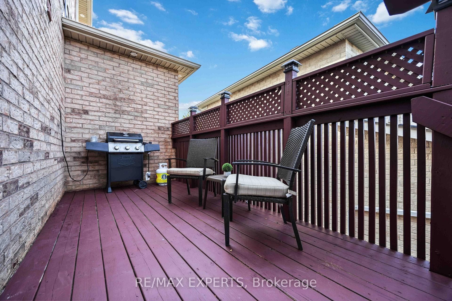 77 Starling Boulevard photo 37