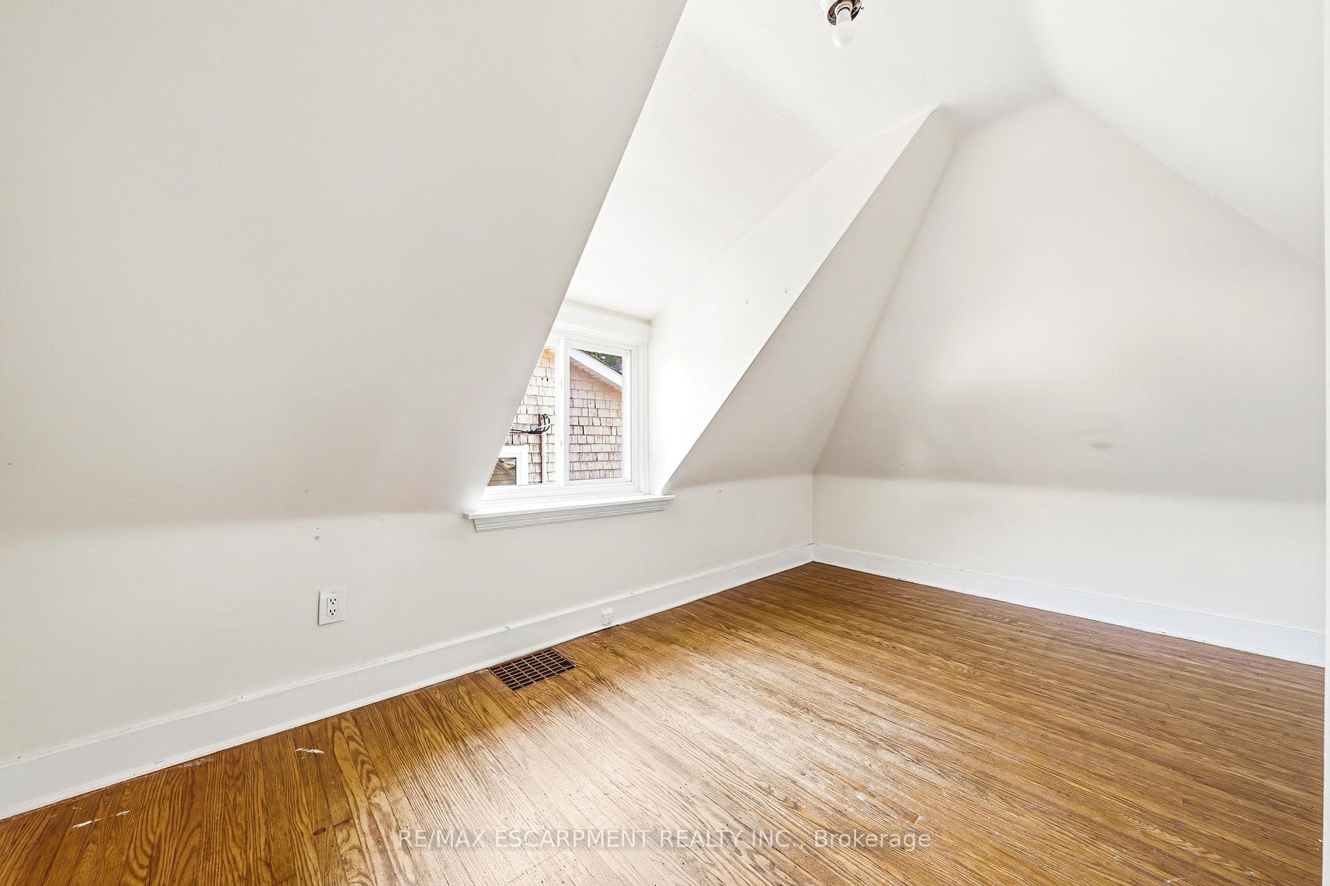 184 Arkell Street photo 20