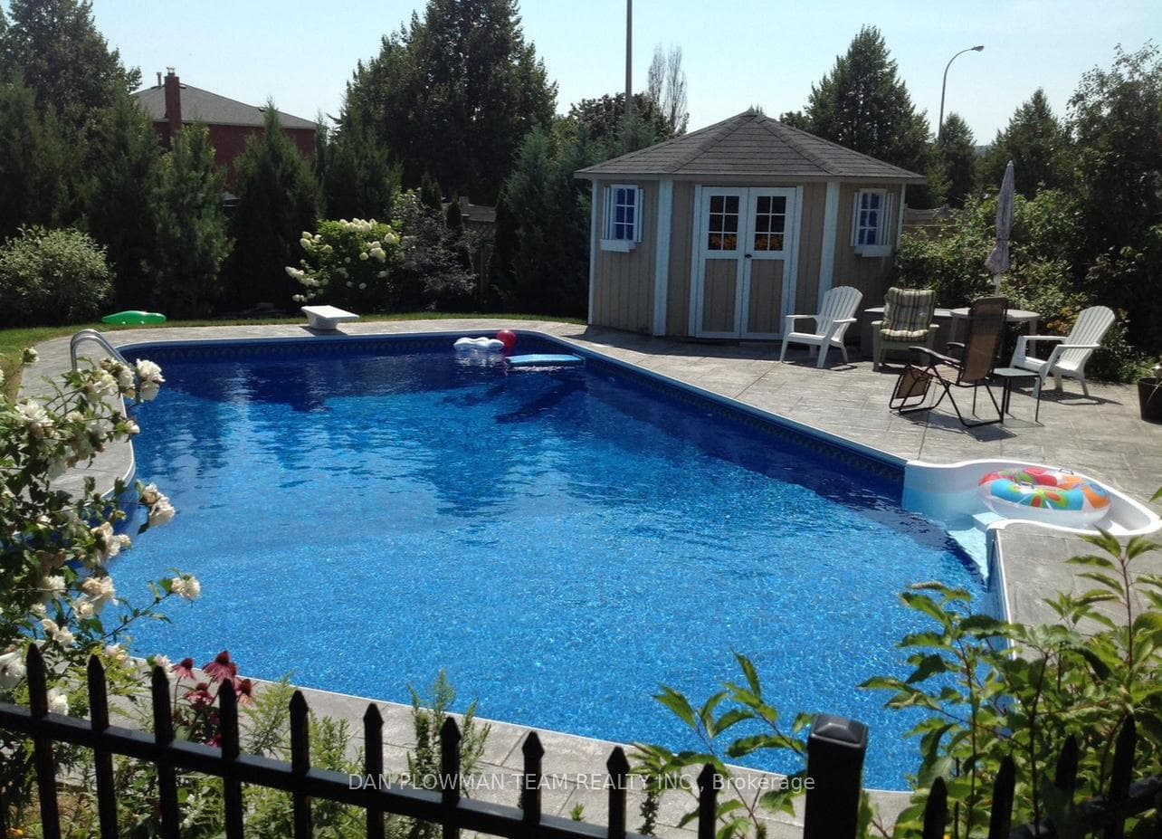 7 Gainsbrook Court photo 2