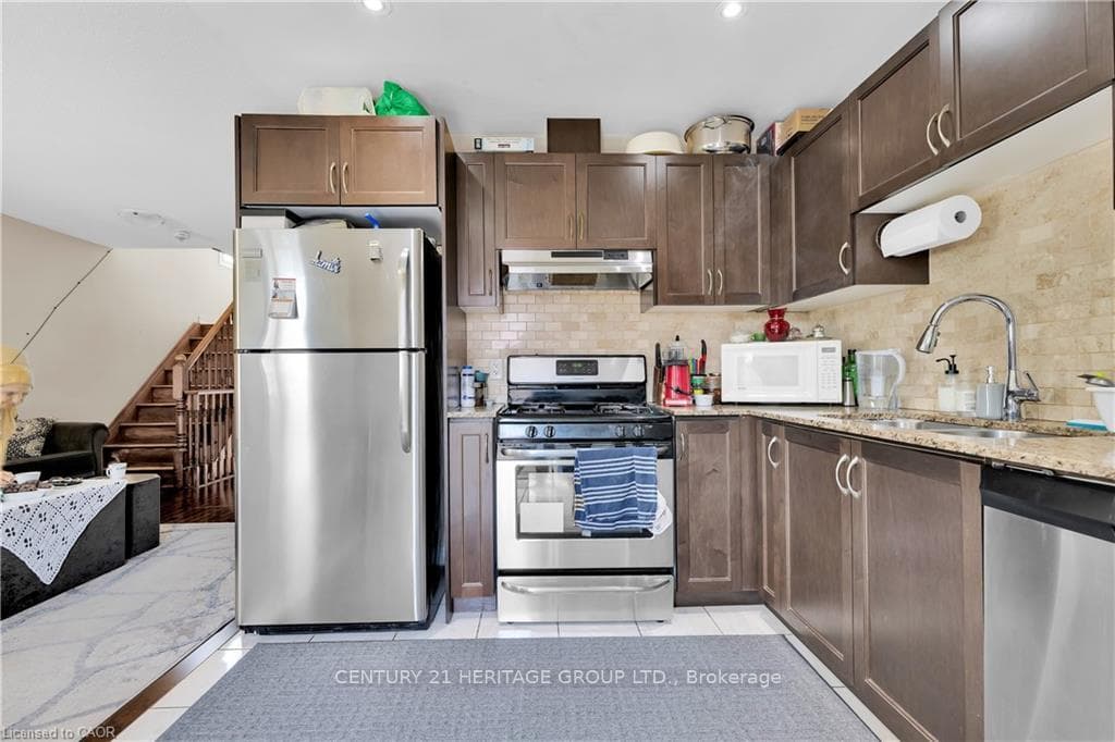 1354 Upper Sherman Avenue photo 9