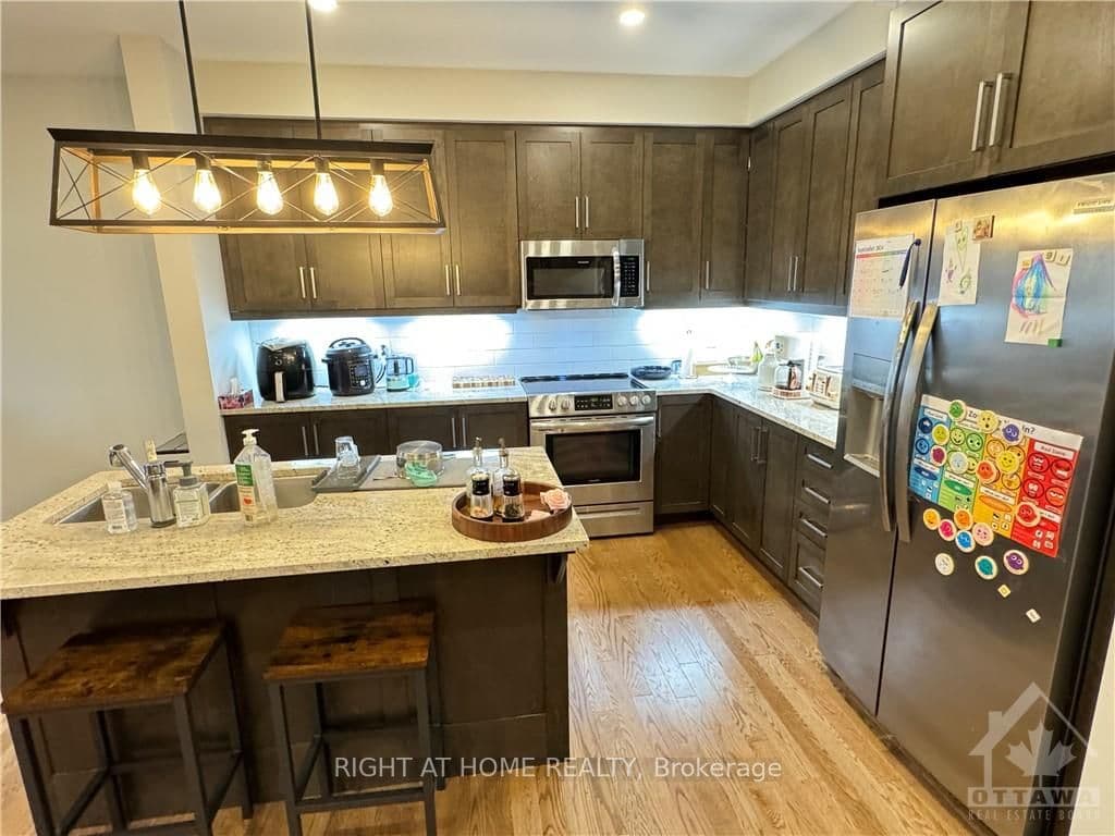 62 LOGGERHEAD Heights photo 5