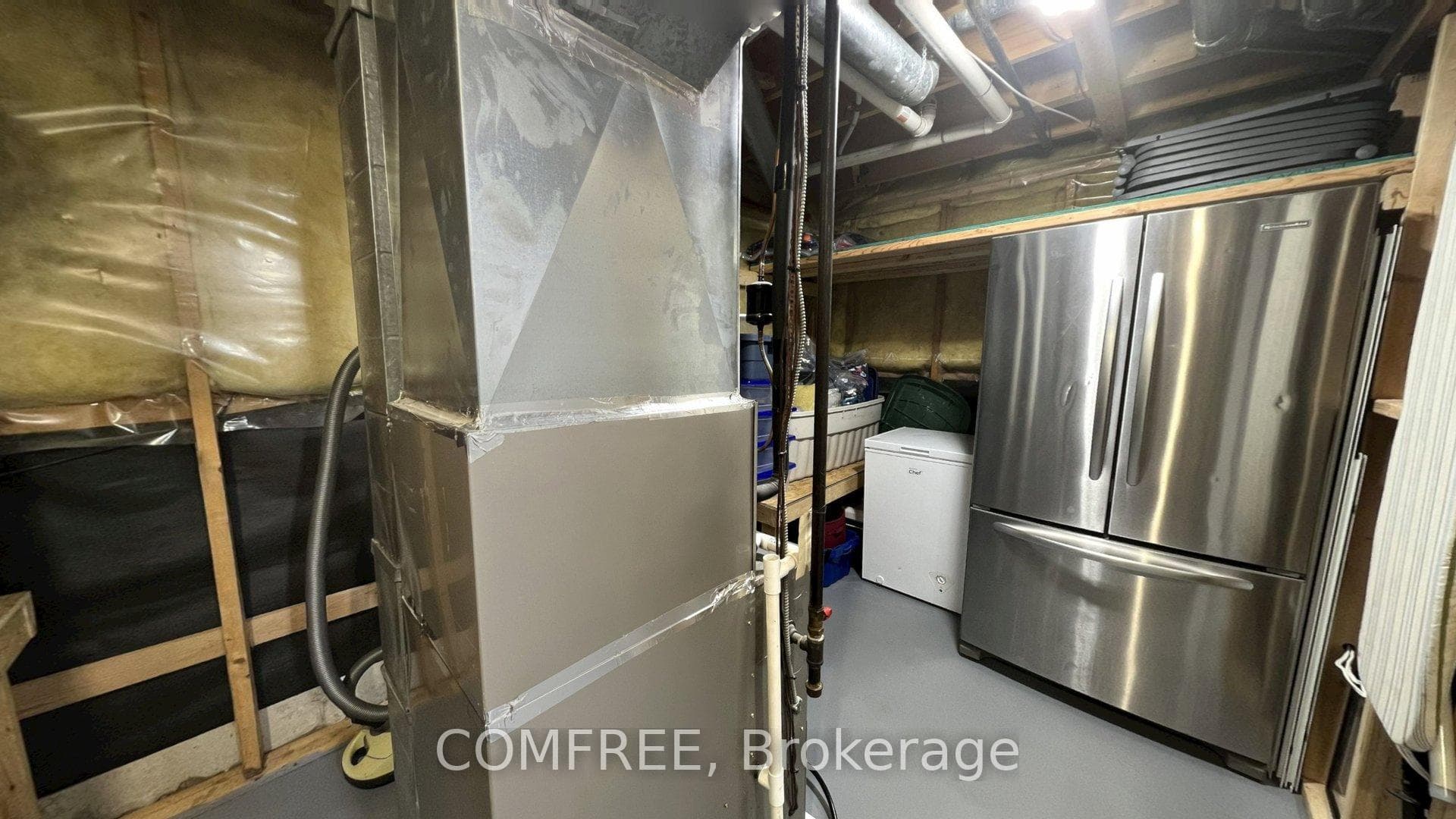 2093 Boake Street photo 24