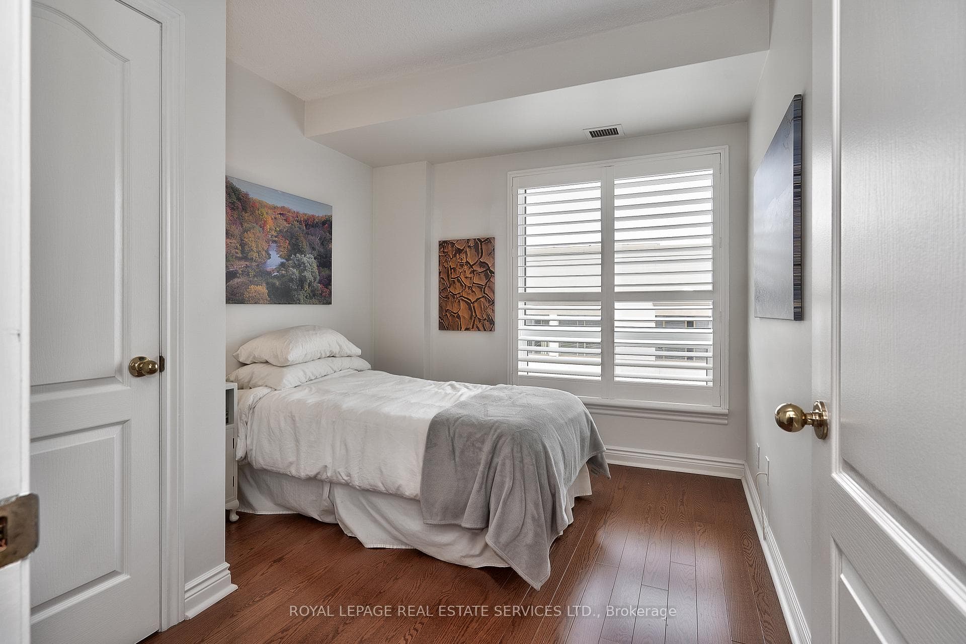 151 Robinson Street Unit 304 photo 14