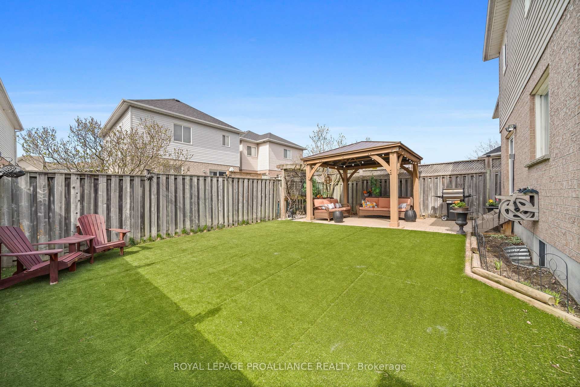 199 Richfield Square photo 35