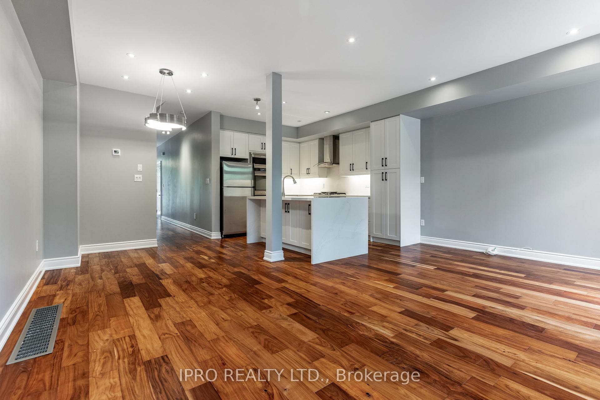 5 Tyre Avenue Unit 8 photo 9