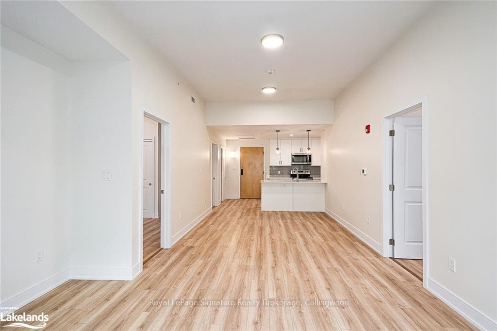 121 MARY Street Unit 208 photo 2