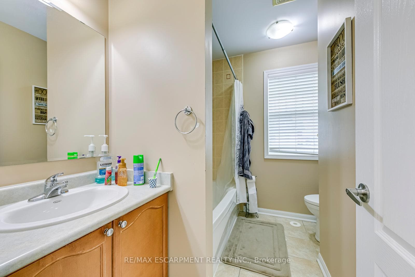 950 Hepburn Road photo 26