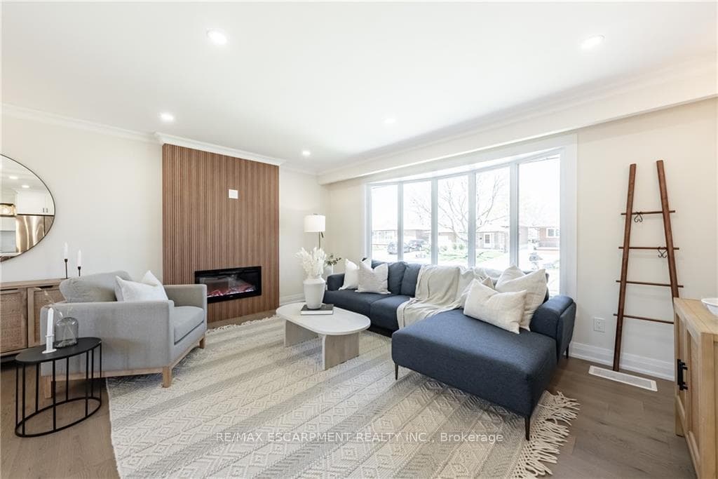 75 Windrush Crescent photo 10