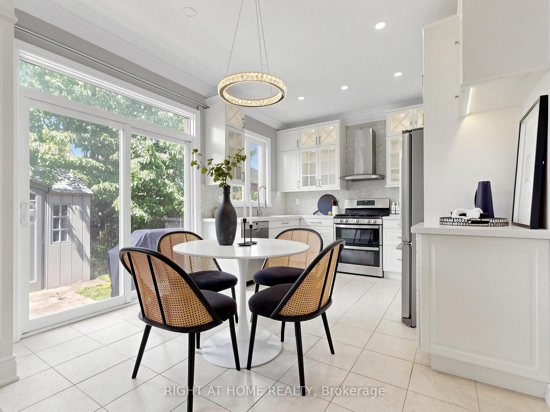 142 Alfred Smith Way photo 13
