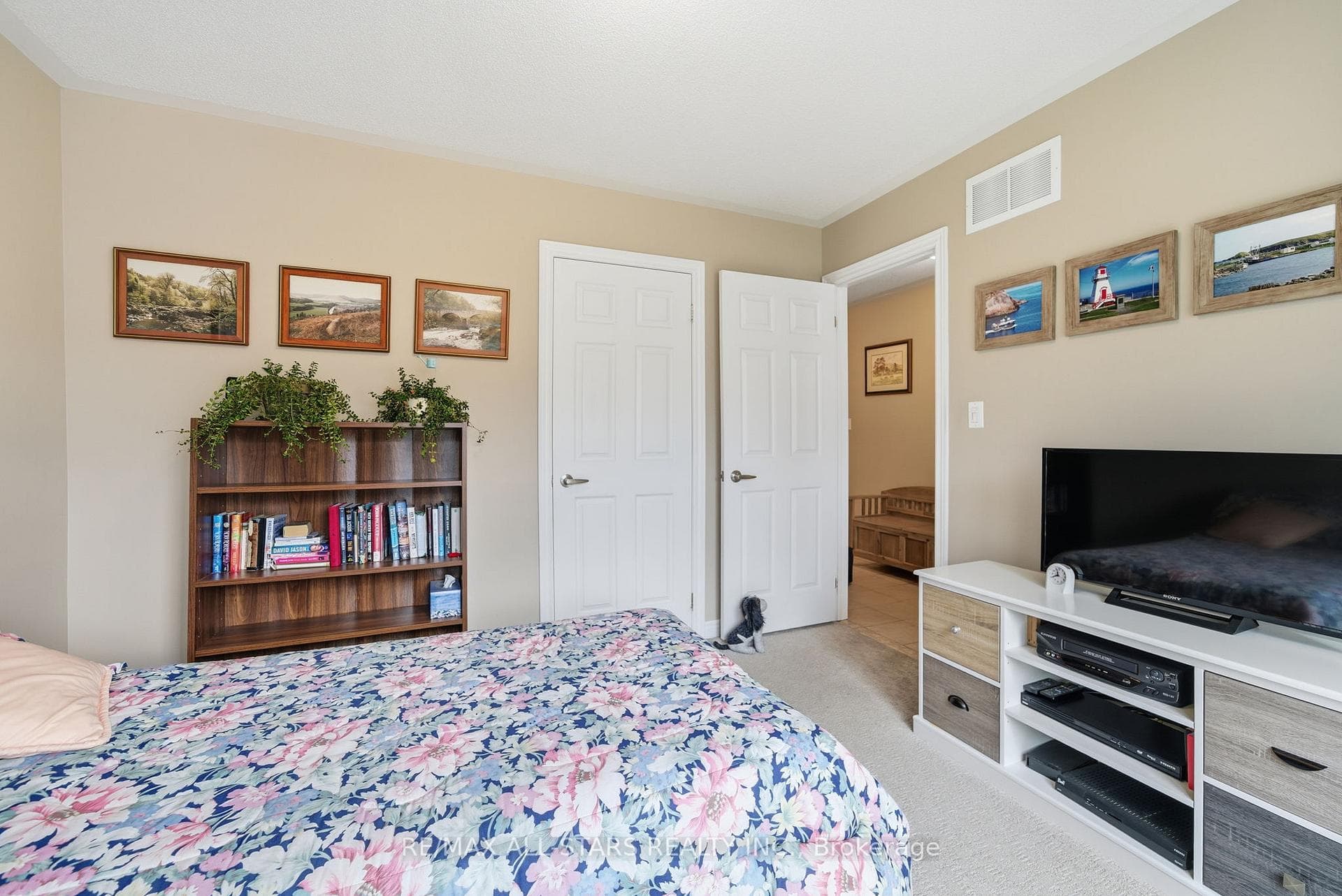 51 Oakside Drive photo 25