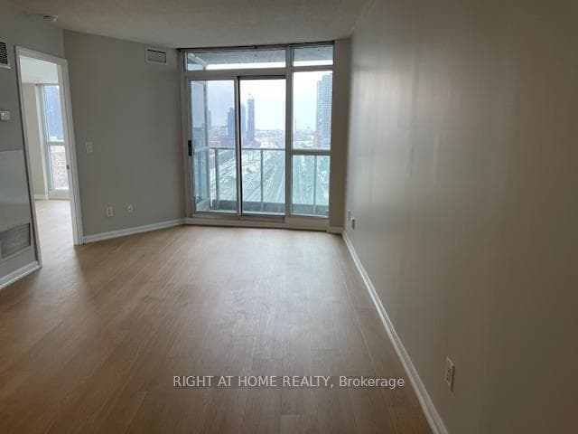 18 Yonge Street Unit 2010 photo 7