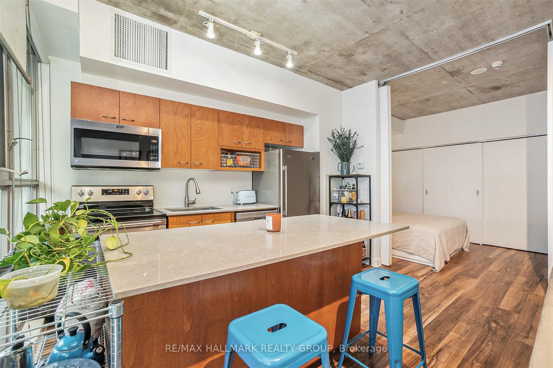 179 GEORGE Street Unit 704 photo 6