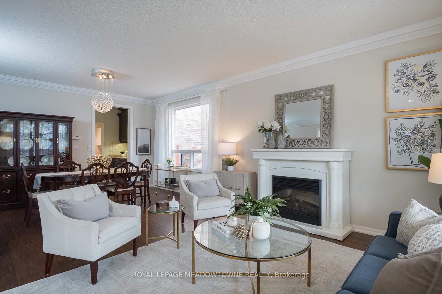 Gorgeous hardwood floors and crown moulding