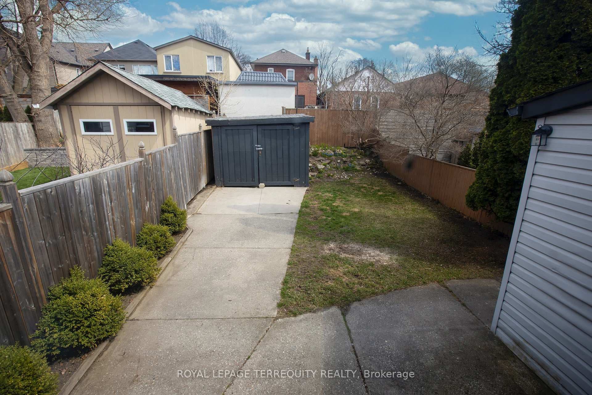 83 Durie Street photo 24