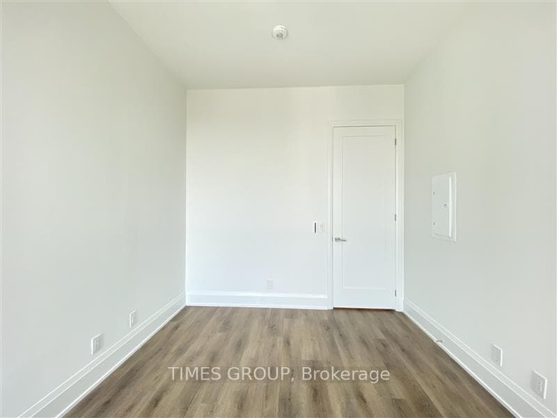 65 Broadway Avenue Unit 3903 photo 17