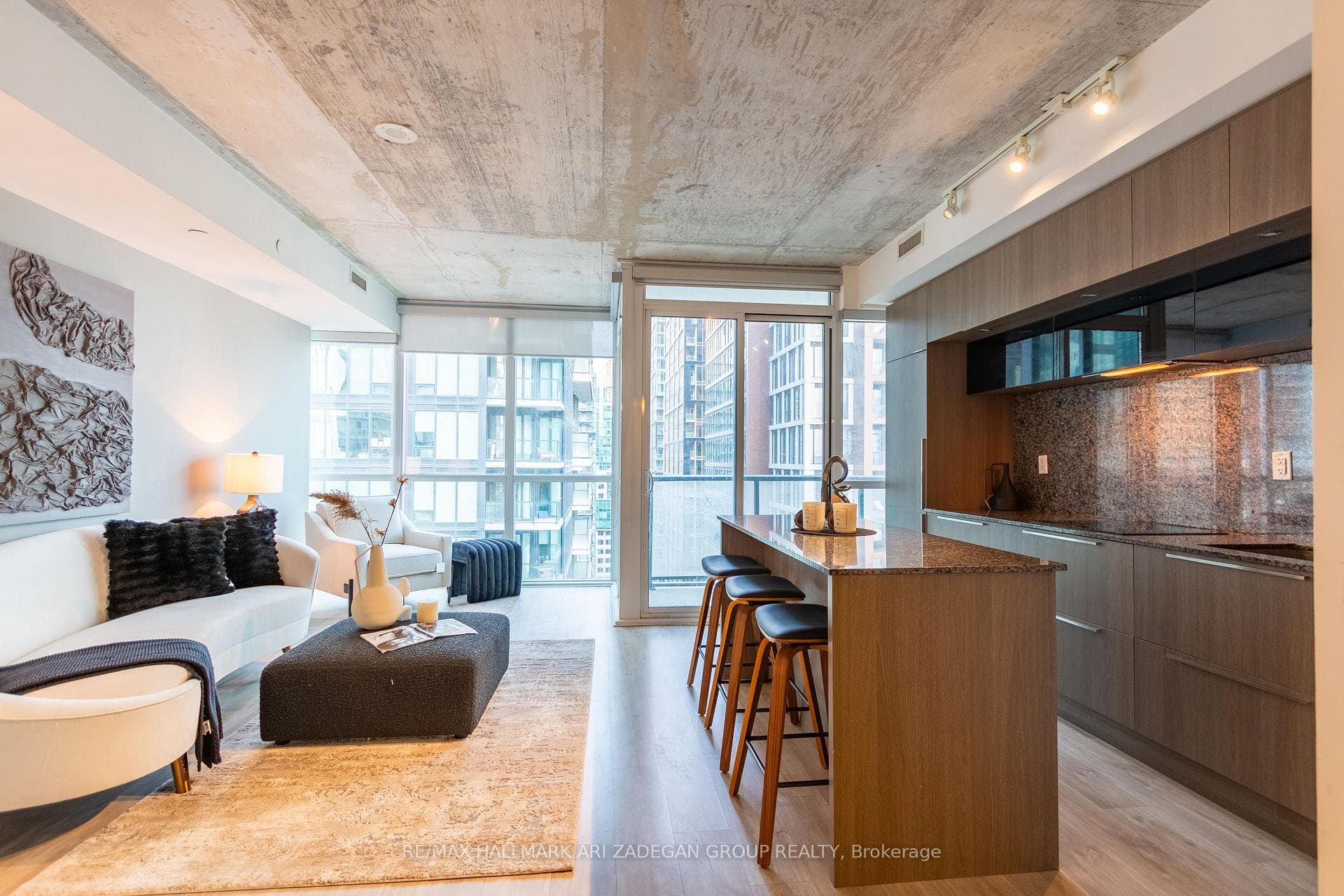 88 Blue Jays Way Unit 2503 photo 18