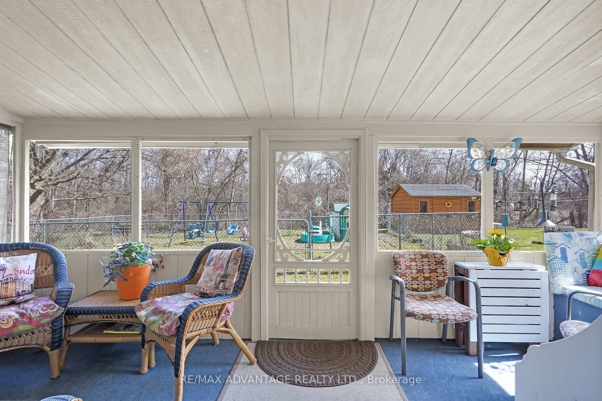 2678 Dorchester Road photo 31