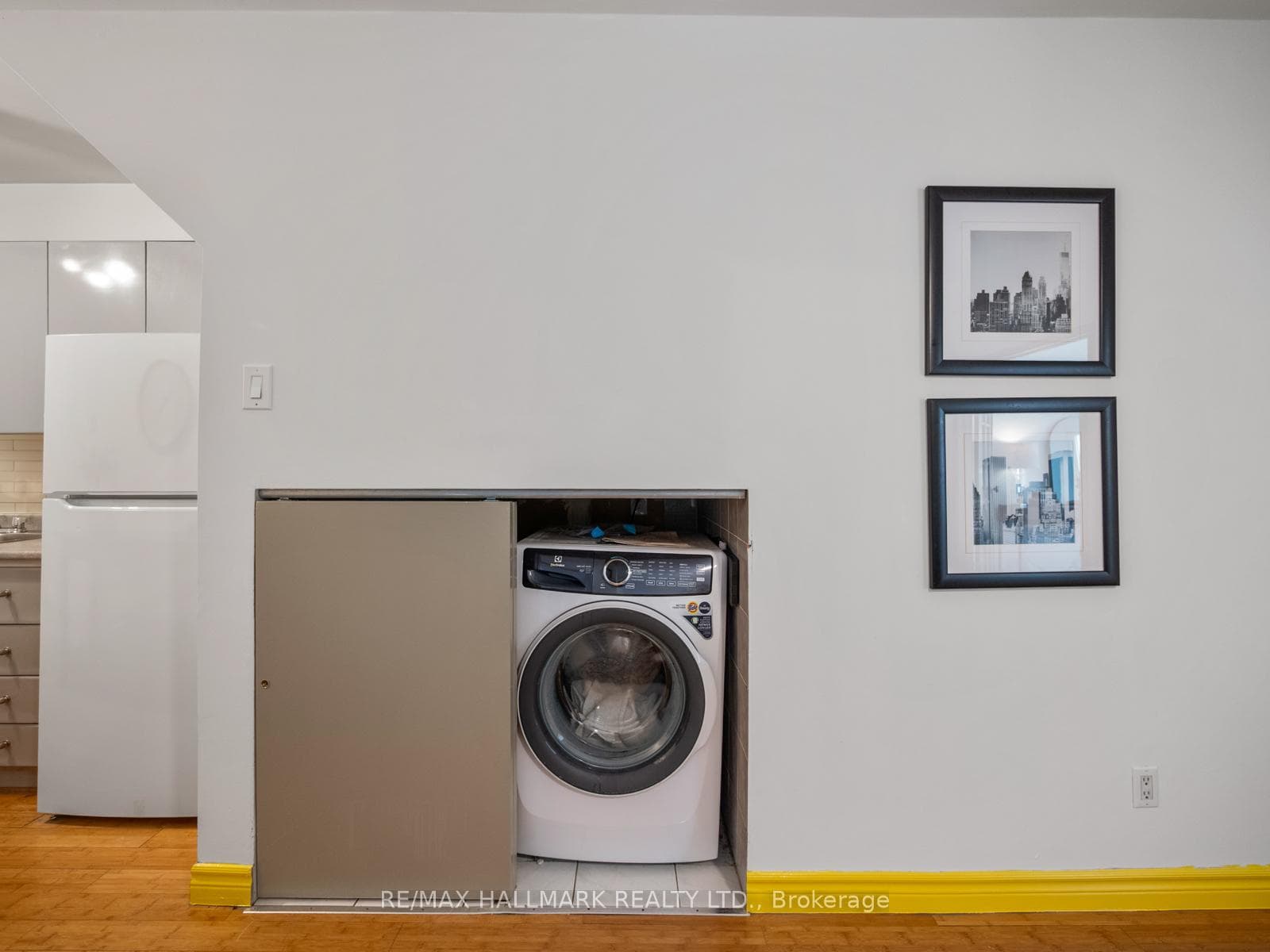 137 Gerrard Street photo 18