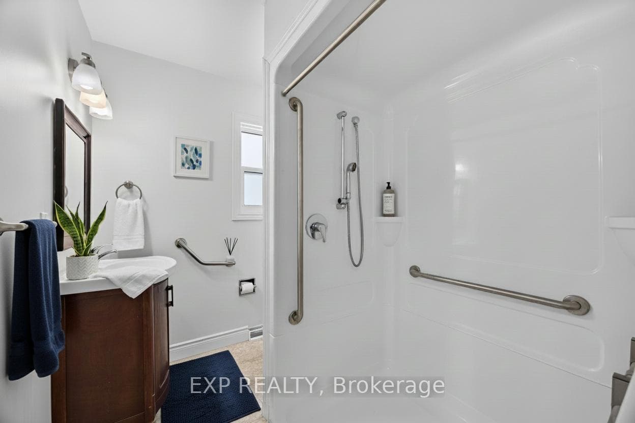 Virtually Stage Main Floor Bathroom