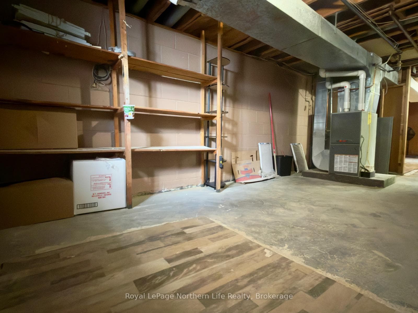 667 Montrose Avenue photo 35