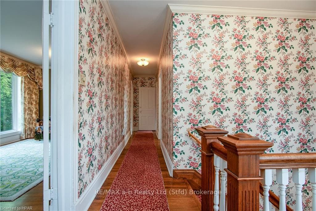 19 TROW Avenue photo 30