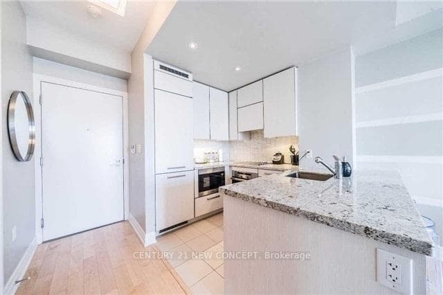 8 The Esplanade N/A Unit 3009 photo 3
