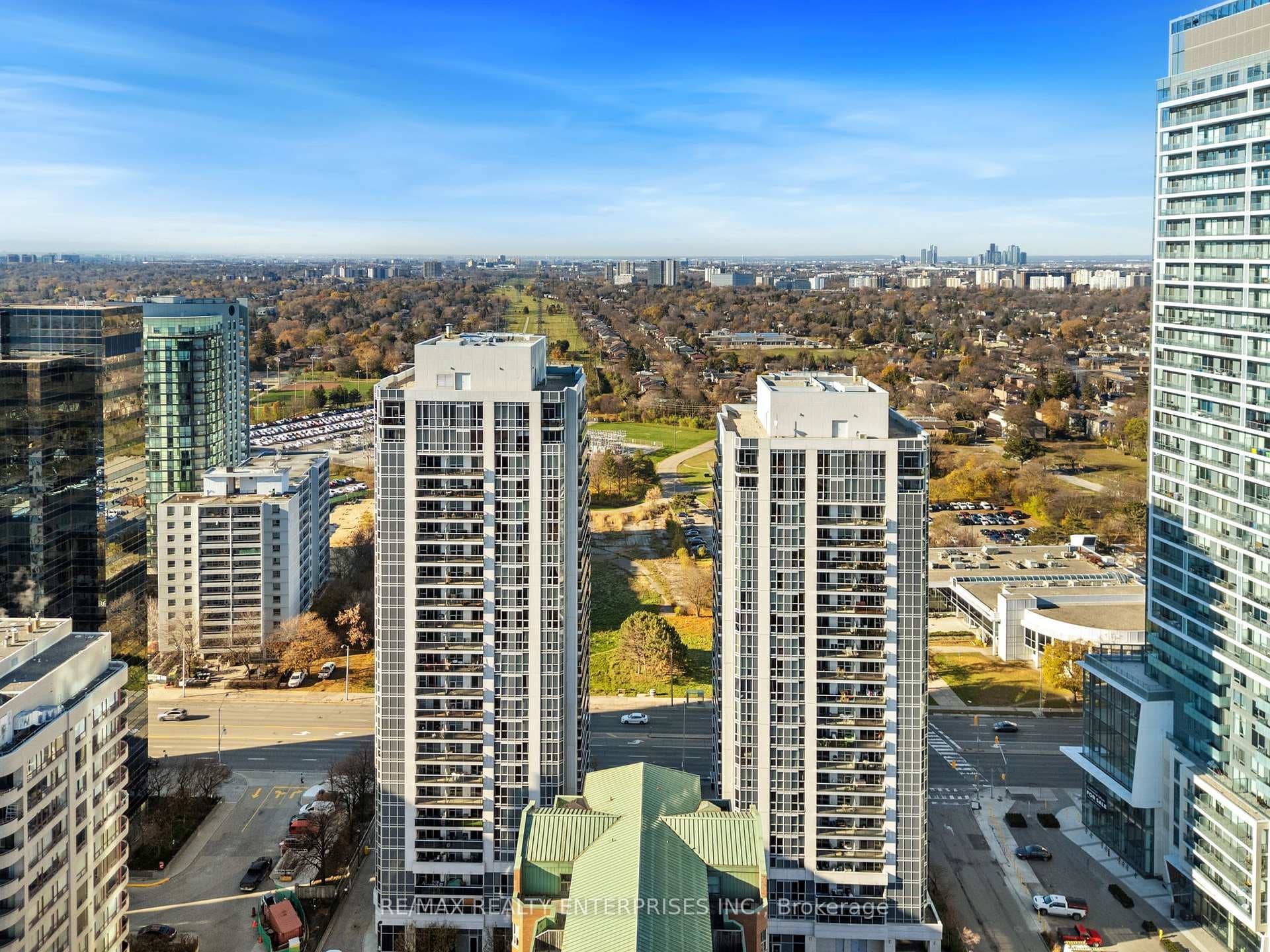 5791 Yonge Street Unit 808 photo 1