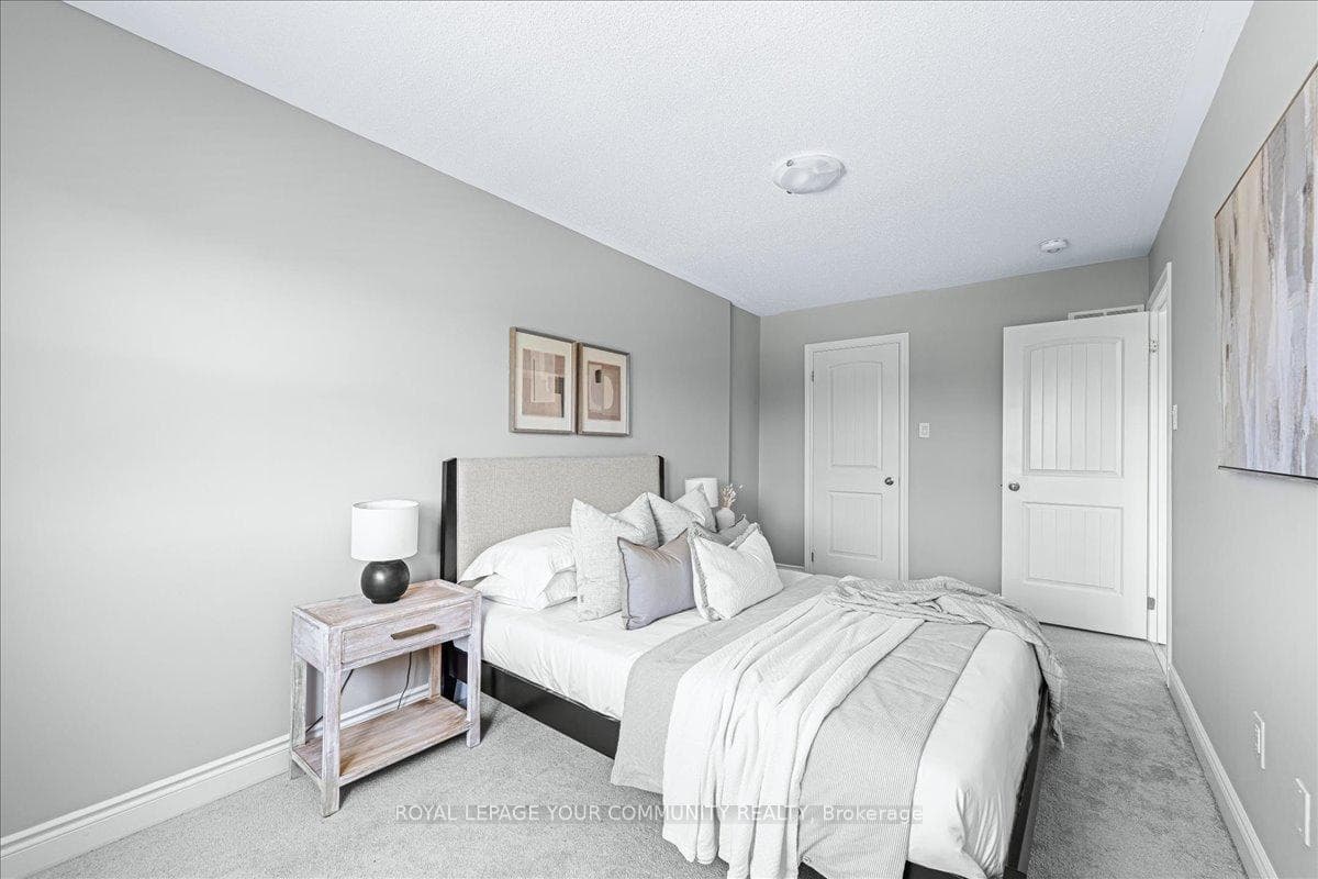 58 Robertson Street photo 36