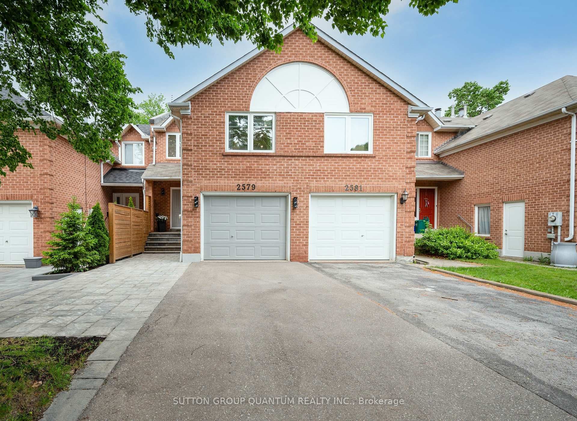 2579 Addingham Crescent photo 1