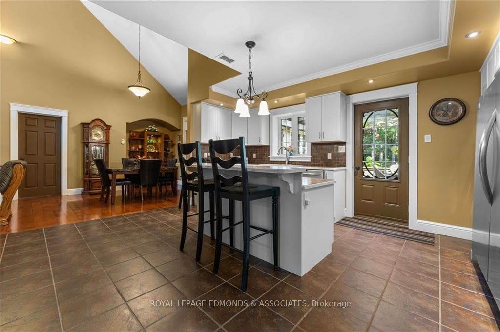 1012 SANDY BEACH Road photo 10