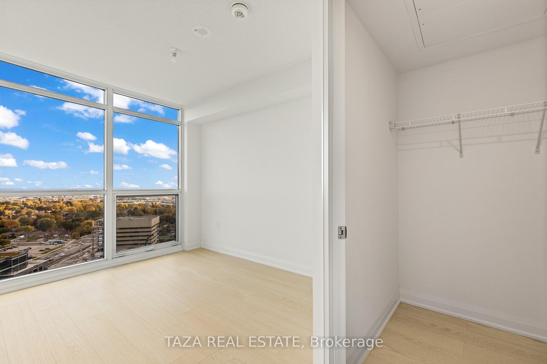 30 Gibbs Road Unit 2007 photo 16