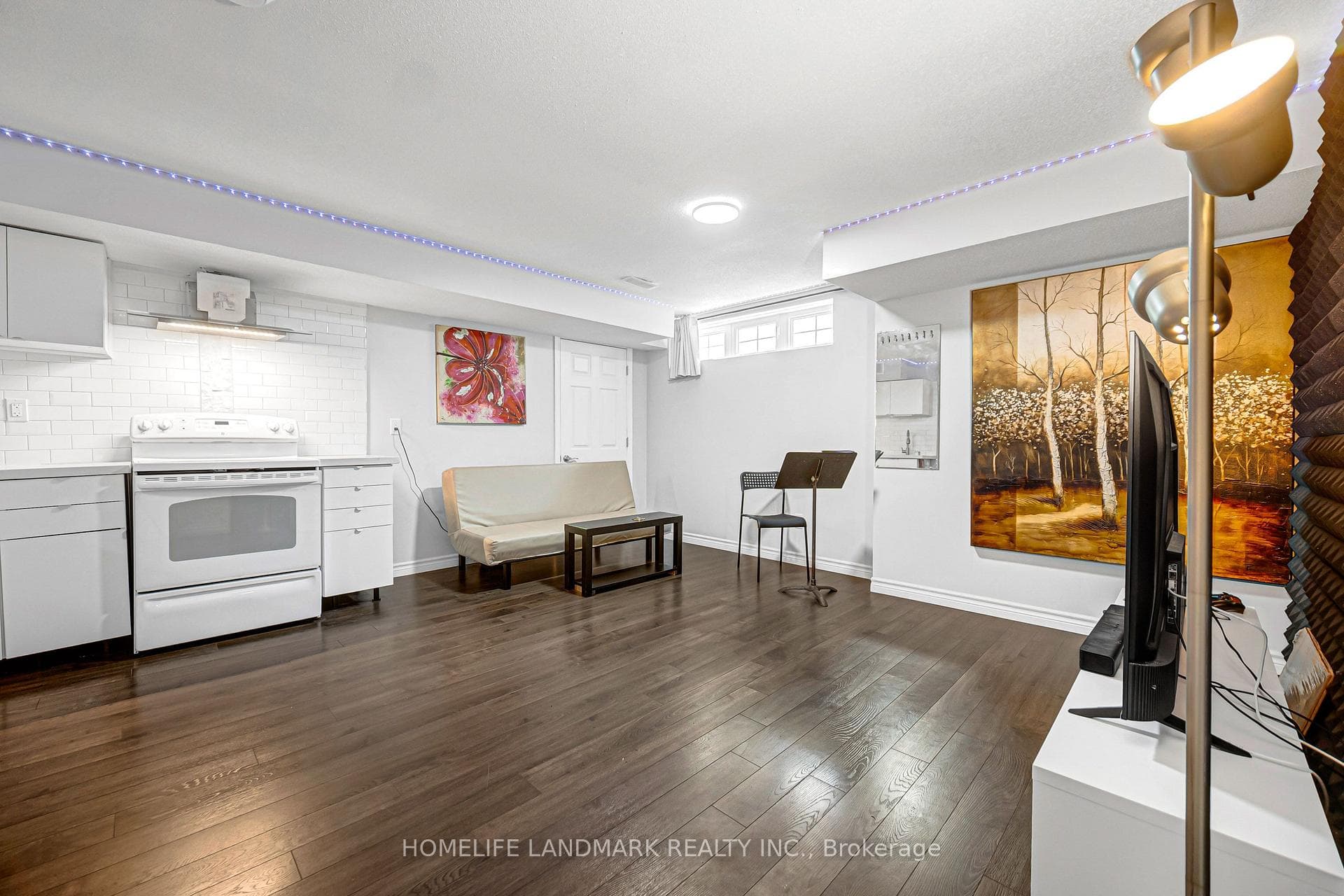 293 Murray Ross Parkway photo 36