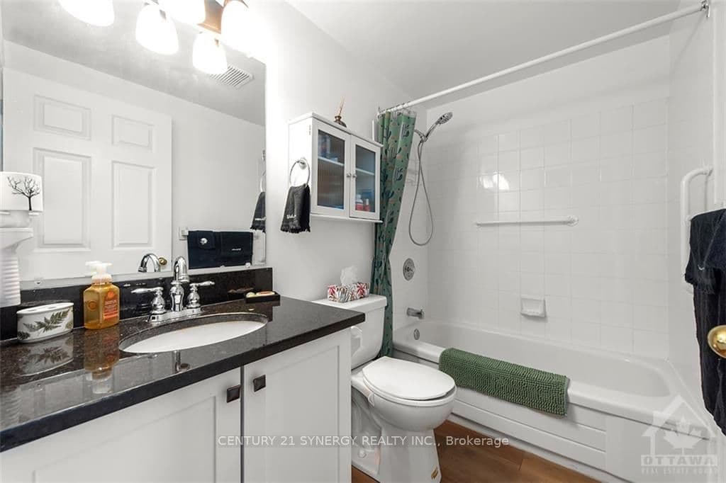 40 PEARL Street Unit 208 photo 17