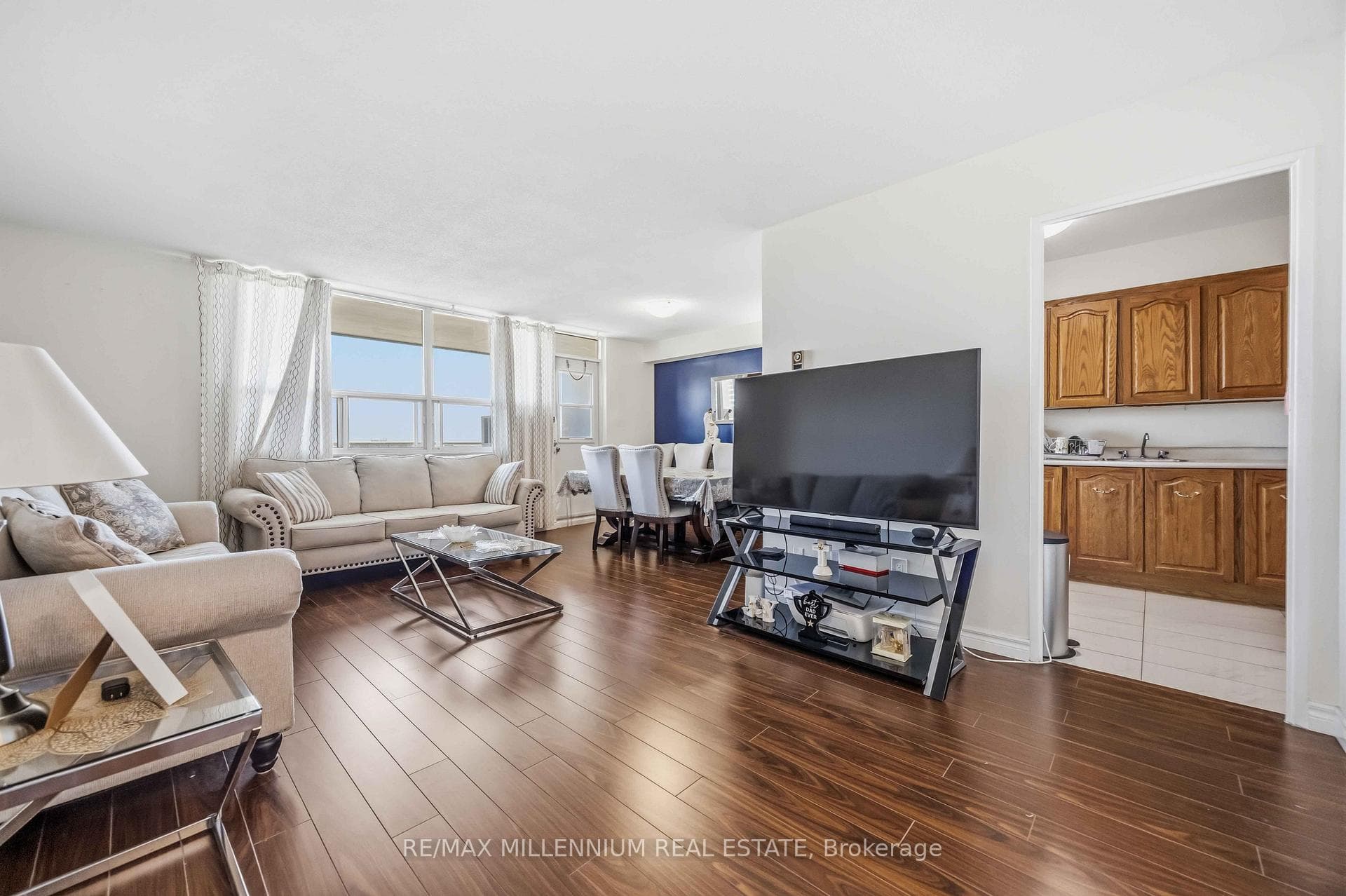 2550 Pharmacy Avenue Unit 1107 photo 11